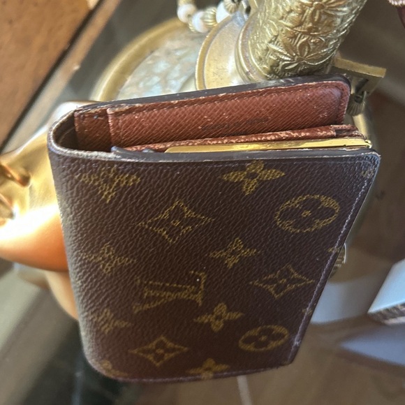 Louis Vuitton Monogram Porte Kisslock Bifold Wallet - Picture 4 of 15